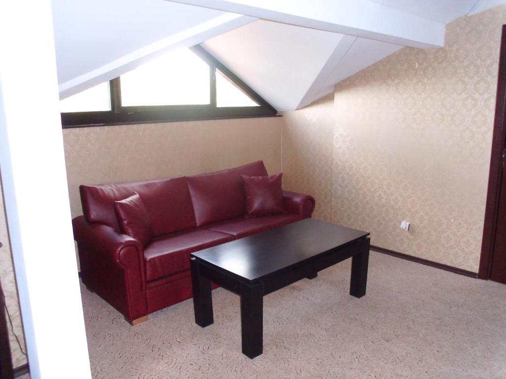 Hotel Izvora 2 Arbanasi Bilik gambar