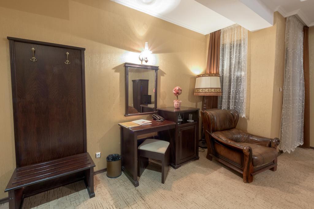 Hotel Izvora 2 Arbanasi Bilik gambar