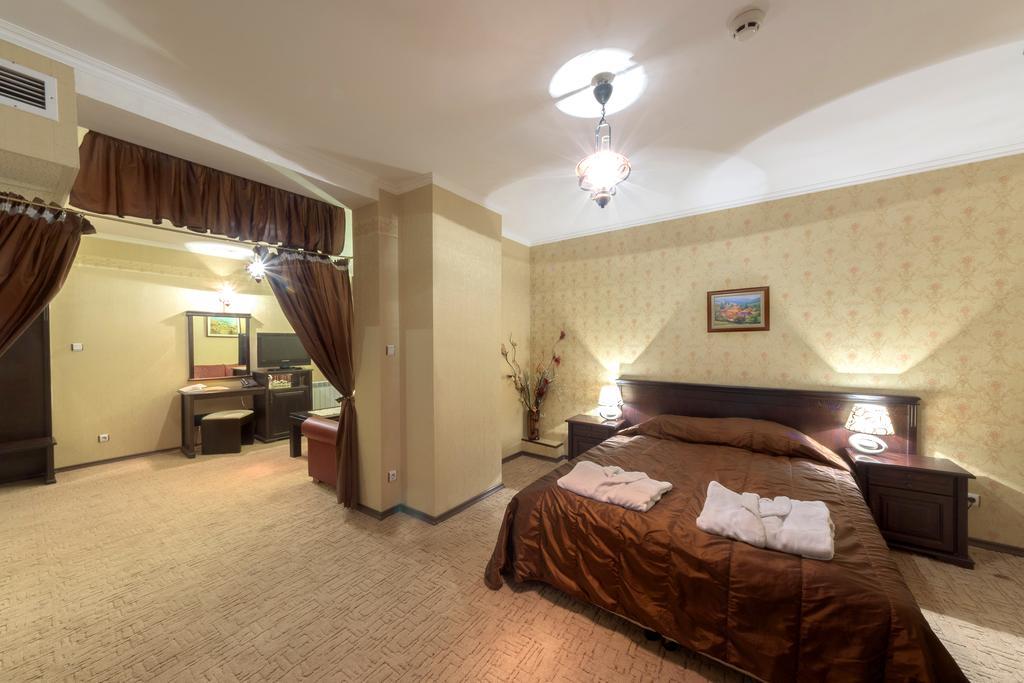 Hotel Izvora 2 Arbanasi Bilik gambar